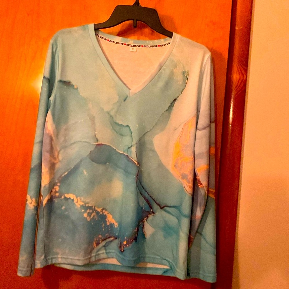 Spring long sleeve top
